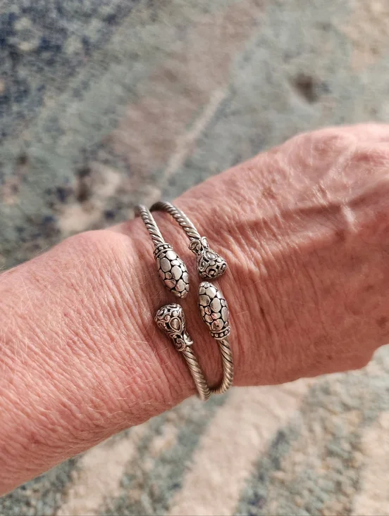 Sarda Sterling Clamper Bracelet - Picture 1 of 8